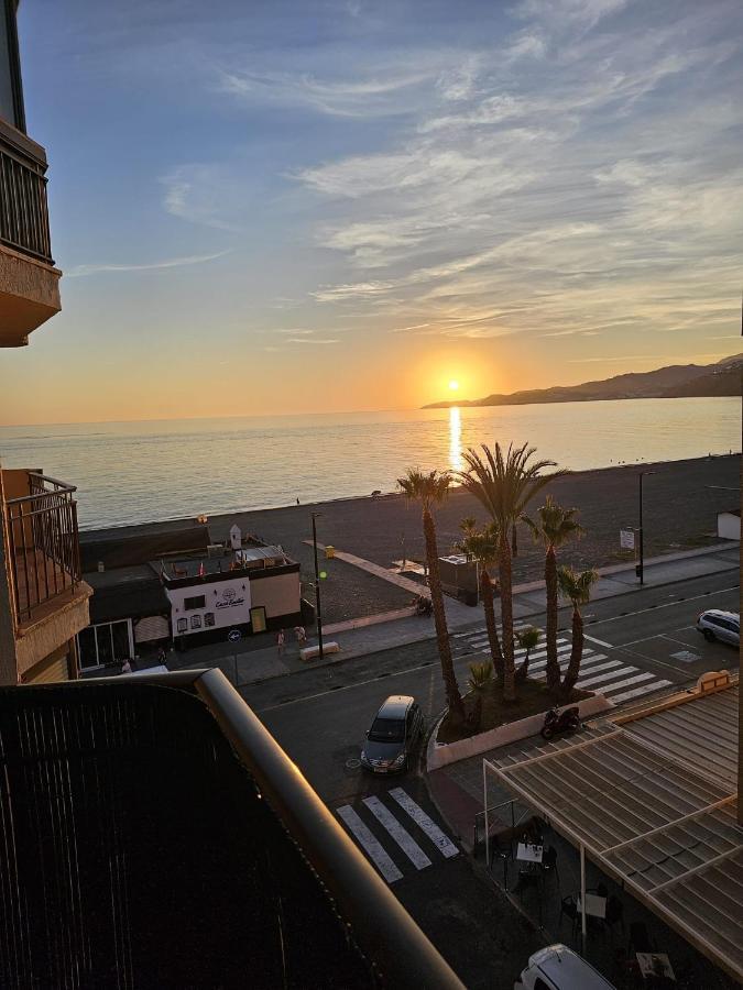 Apartamento En Primera Linea De Playa Salobreña Eksteriør bilde