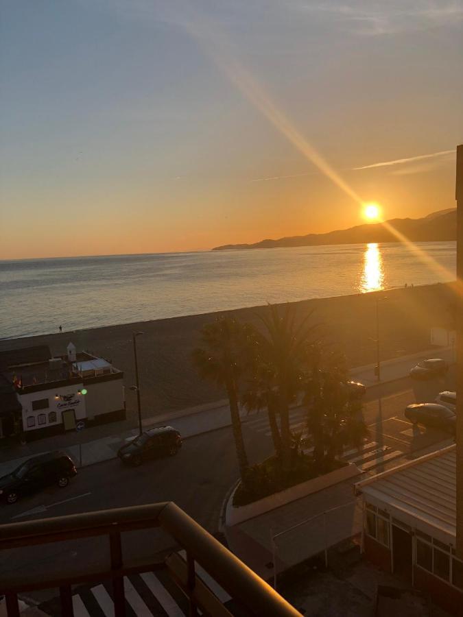 Apartamento En Primera Linea De Playa Salobreña Eksteriør bilde